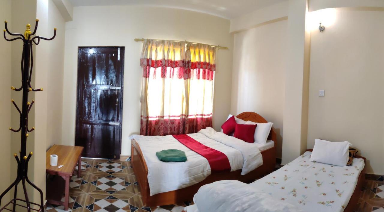 Sarangkot Hotel New Galaxy Pokhara Exterior foto